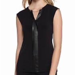 Calvin Klein Contrast-Trim Chain-Neck Top